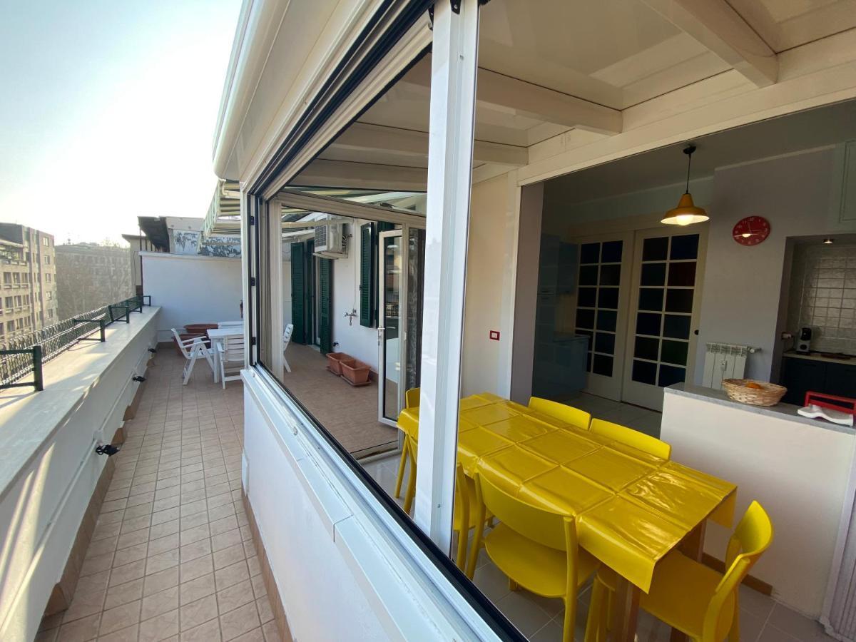 Fashion And Design - Terrace In Centrale Milan Exterior photo